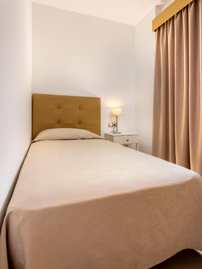 Apartamentos Las Palmeras Puerto De Mogan Eksteriør billede
