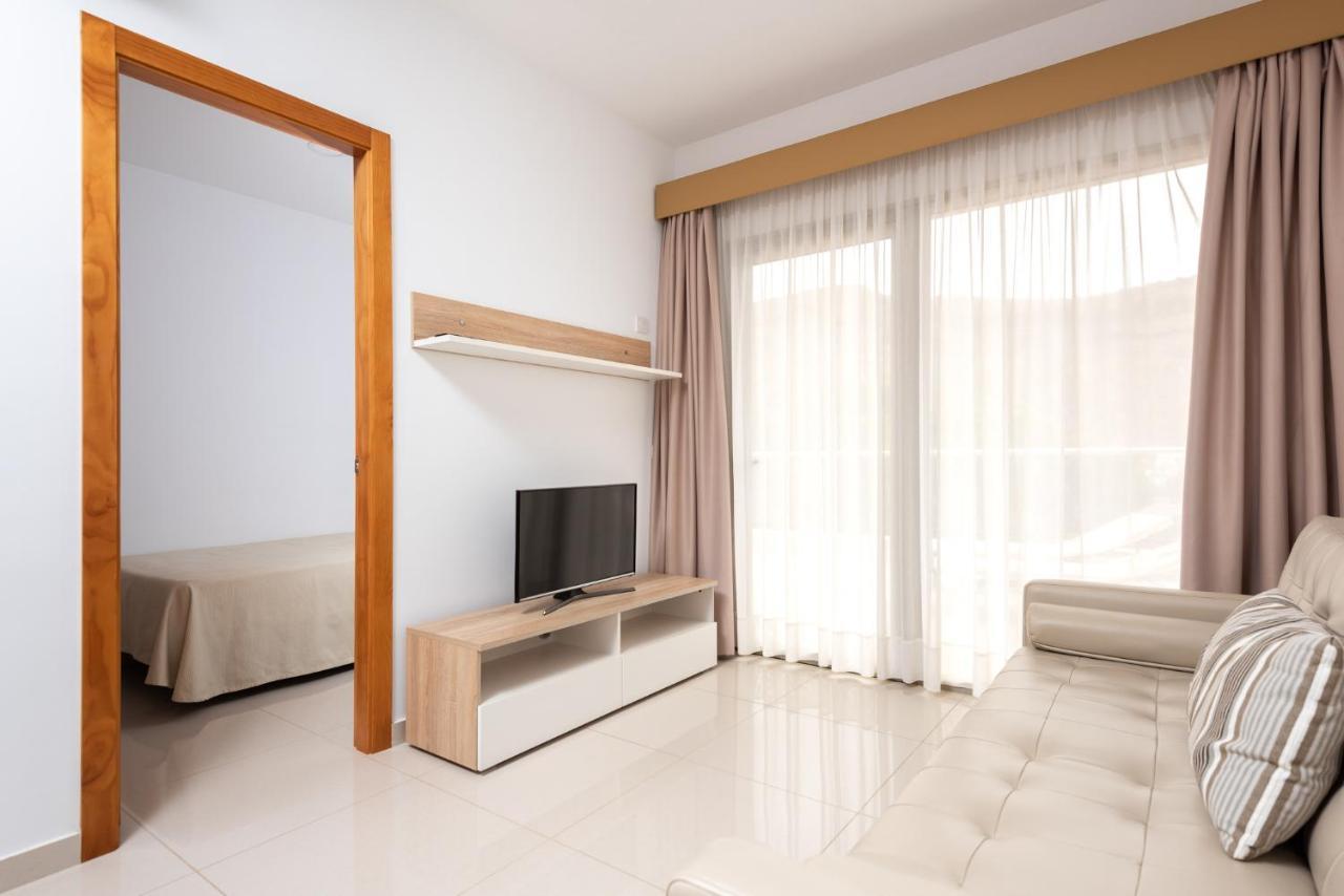 Apartamentos Las Palmeras Puerto De Mogan Eksteriør billede